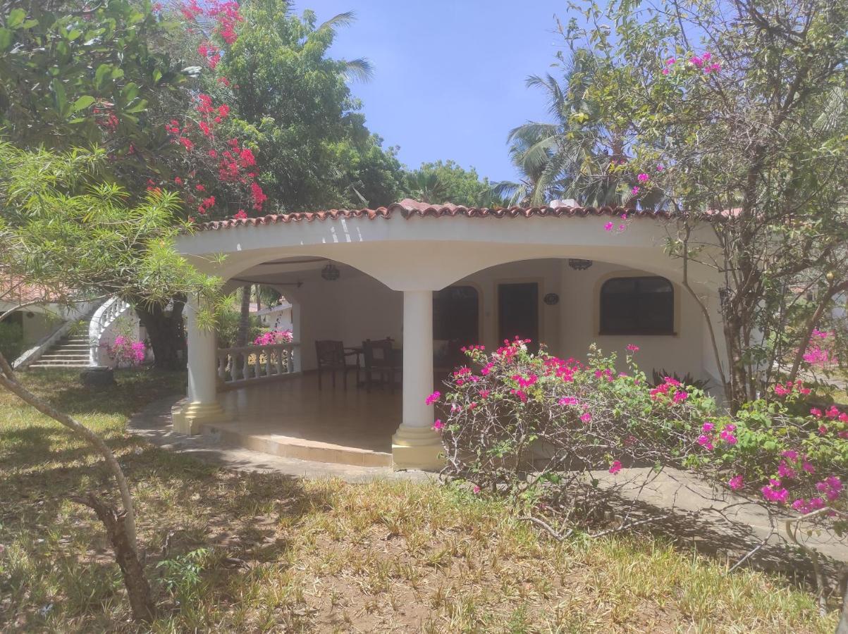 2Livu Villas Watamu Exterior foto